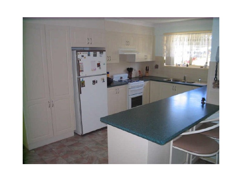 38 Renee Crescent, Moruya Heads NSW 2537