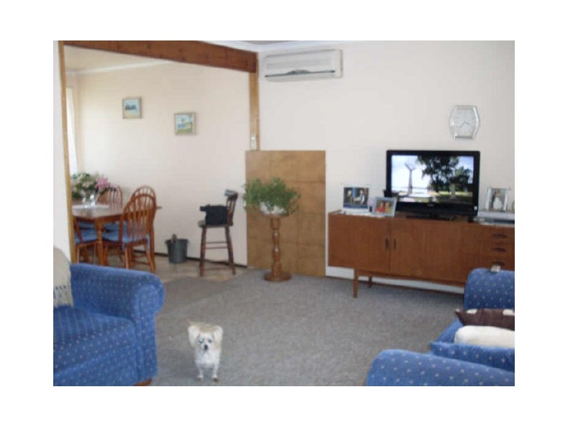 19 Shore Street, Moruya NSW 2537