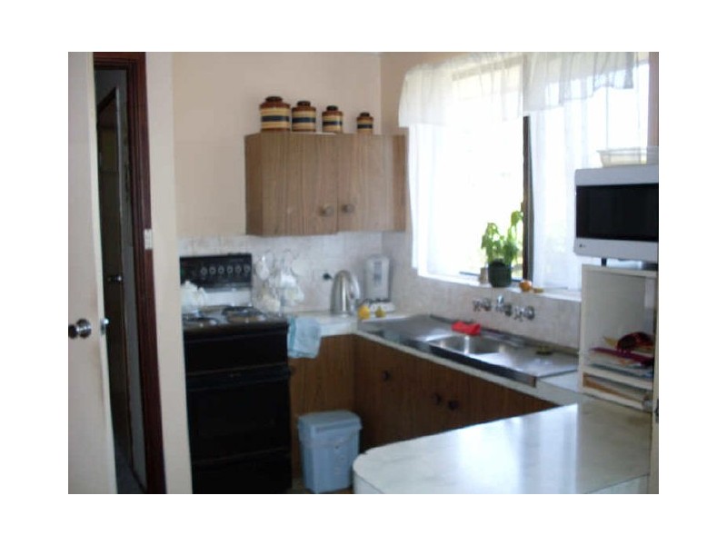 19 Shore Street, Moruya NSW 2537