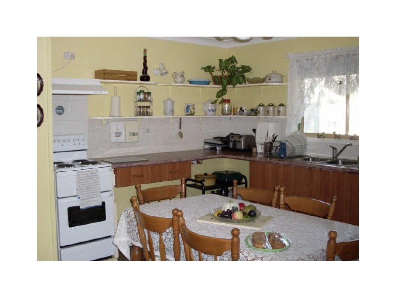 86 Spencer Street, Moruya NSW 2537