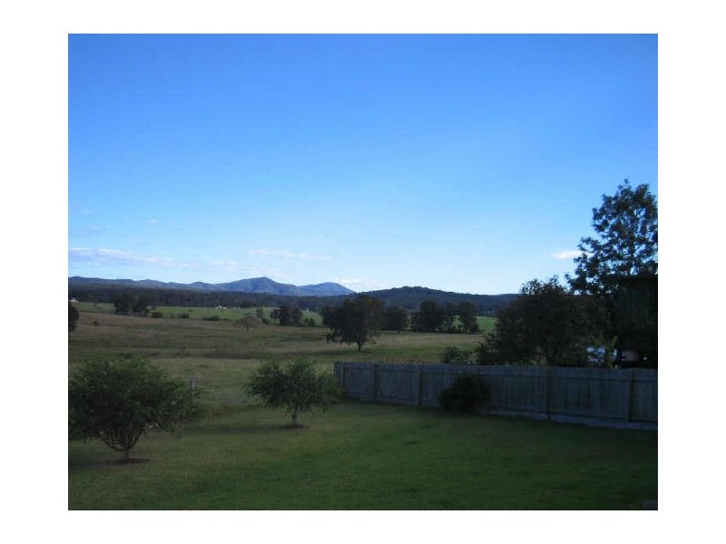 11 Wattlebark Place, Moruya NSW 2537