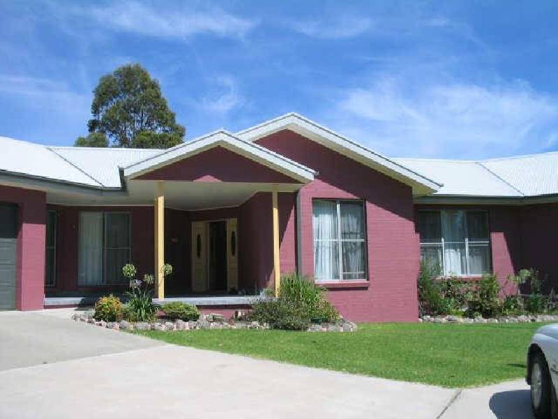 46 Yarragee Rd, Moruya NSW 2537