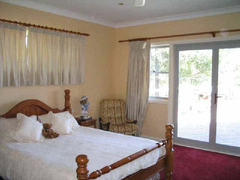 46 Yarragee Rd, Moruya NSW 2537