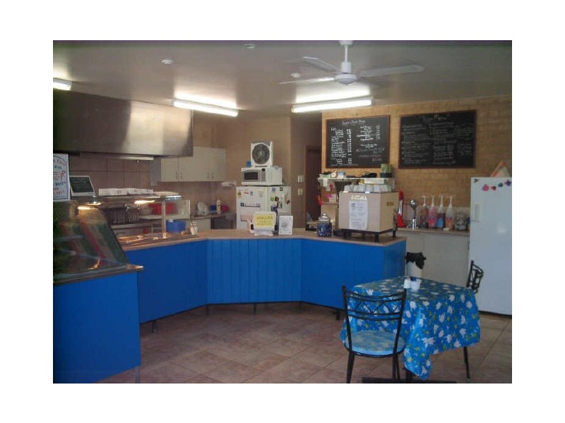 Shop 4/104 Tuross Boulevarde- Surf & Turf, Tuross Head NSW 2537