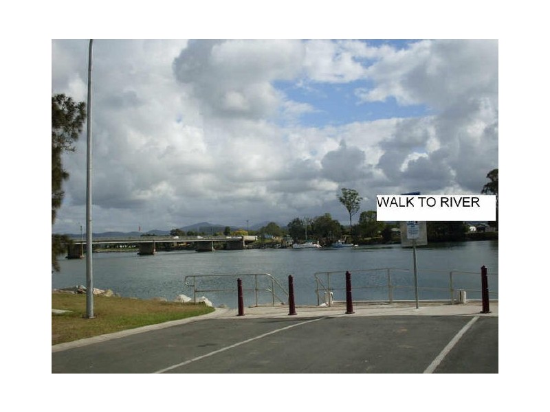 47 Shore Street, Moruya NSW 2537