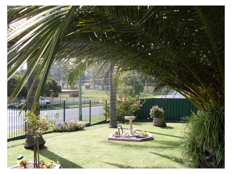 25 Bergalia Street, Moruya NSW 2537