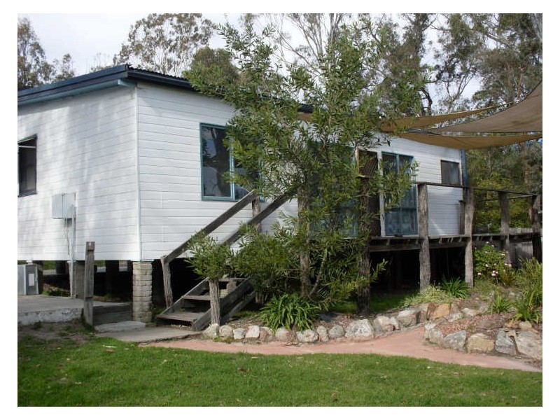 25 Francis Street, Moruya NSW 2537