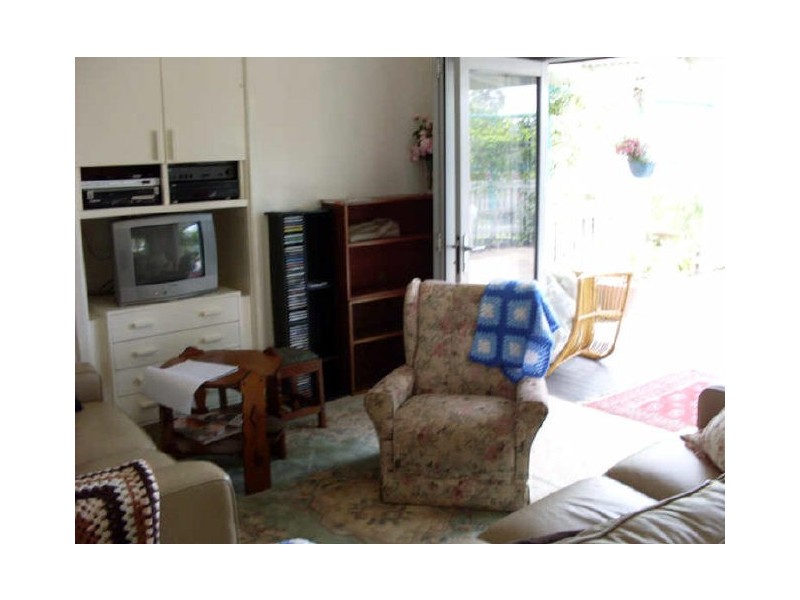 6 Dwyers Creek Rd, Moruya NSW 2537