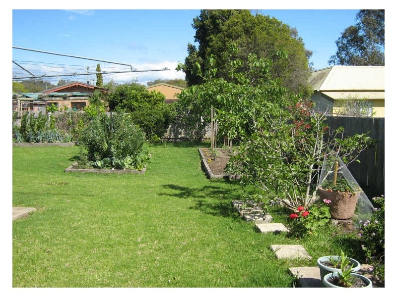 37 Haslingden Street, Moruya NSW 2537