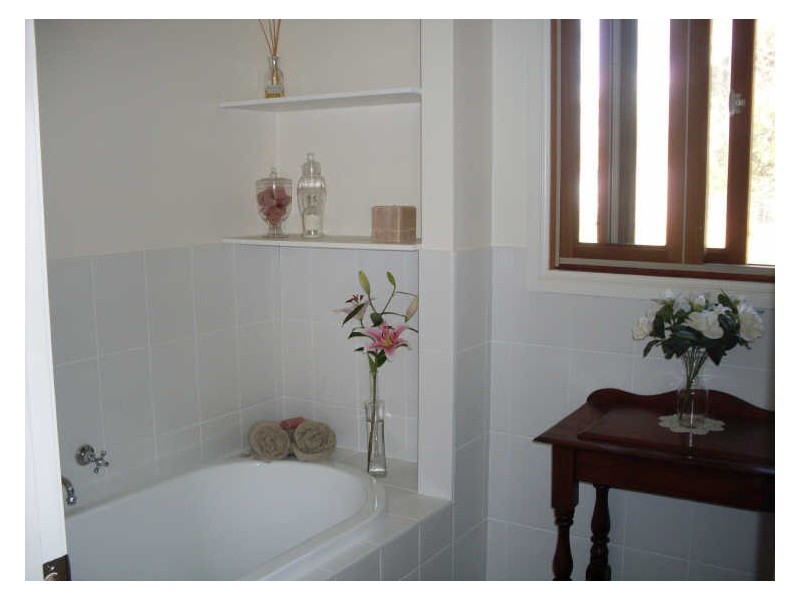 54 Yaccaba Drive, Moruya NSW 2537