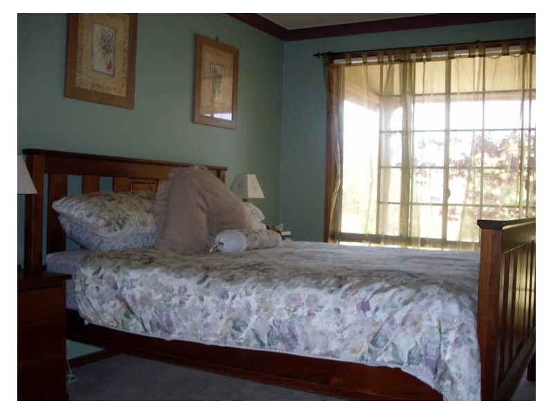 18 Halyard Drive, Moruya Heads NSW 2537