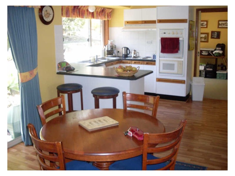 18 Halyard Drive, Moruya Heads NSW 2537