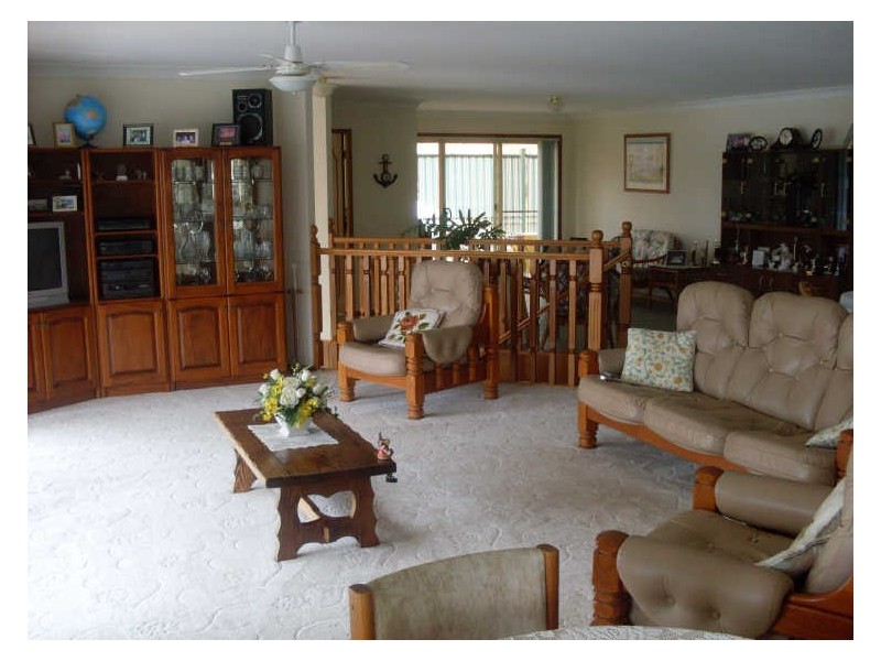 11 Millers Crescent, Moruya Heads NSW 2537