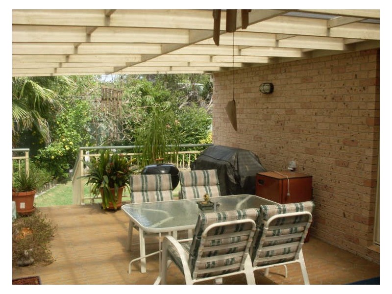 11 Millers Crescent, Moruya Heads NSW 2537