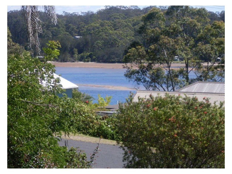 11 Millers Crescent, Moruya Heads NSW 2537