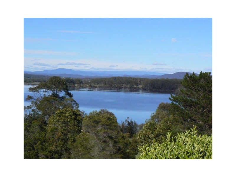 10 Bass Ridge, Tuross Head NSW 2537