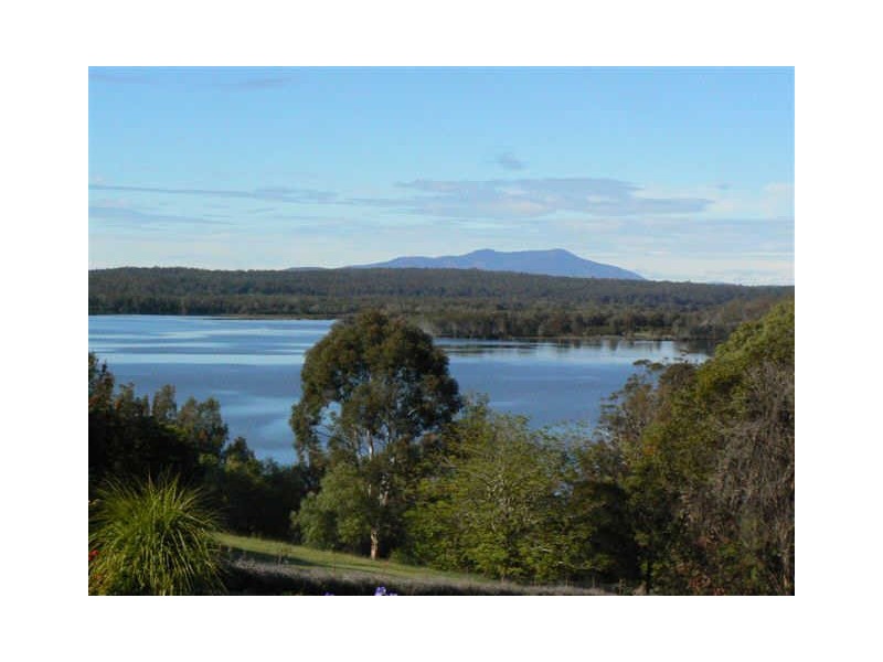 10 Bass Ridge, Tuross Head NSW 2537