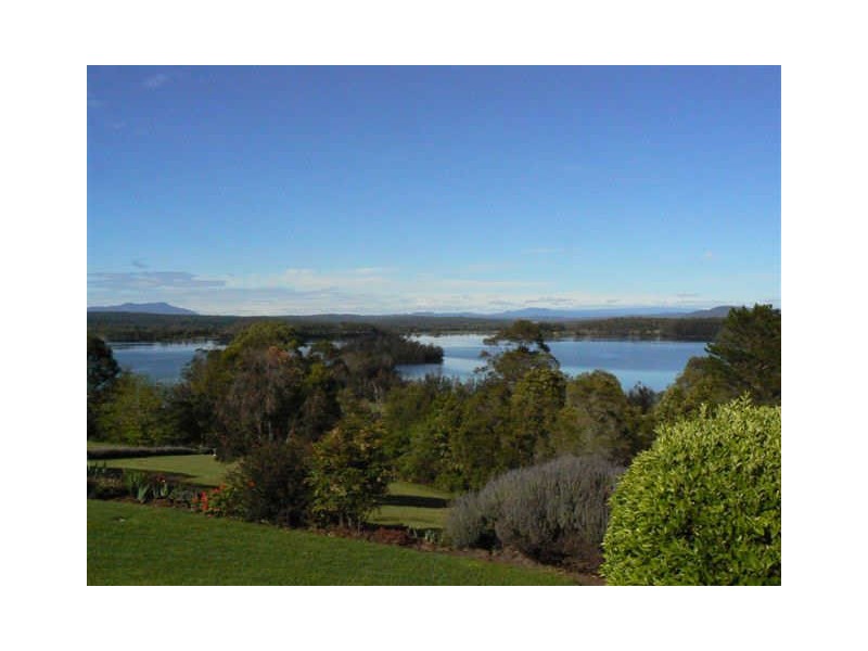 10 Bass Ridge, Tuross Head NSW 2537