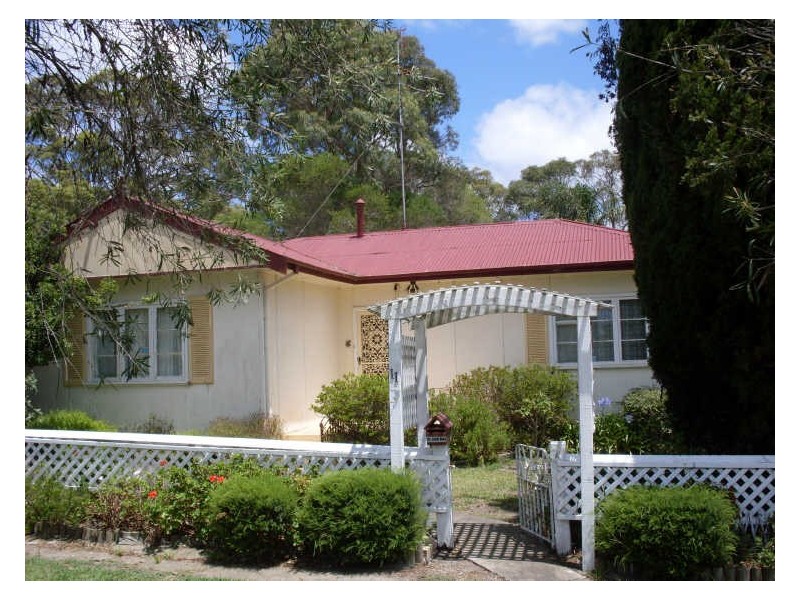 11 John Street, Moruya NSW 2537