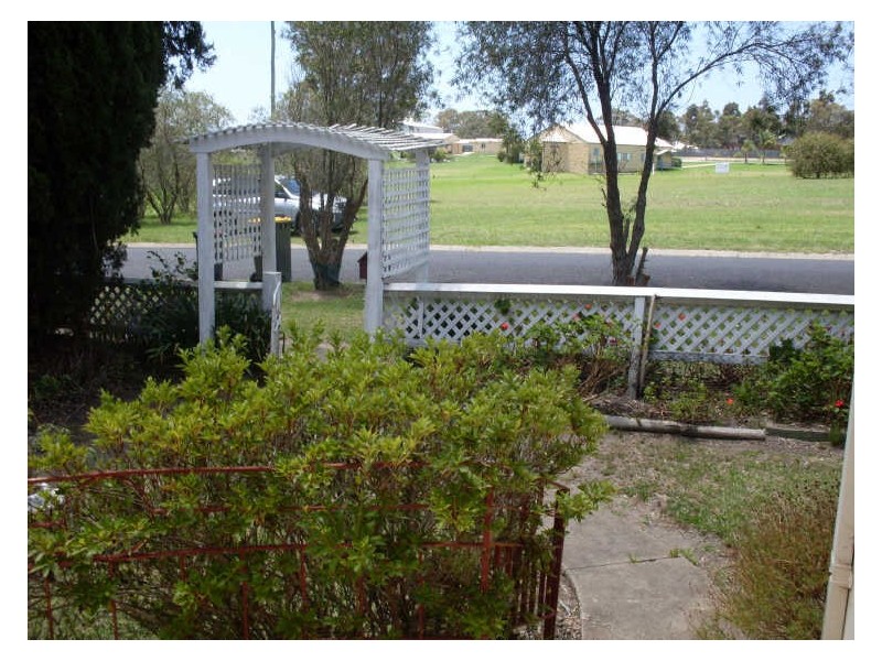 11 John Street, Moruya NSW 2537