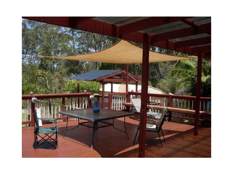 18 Renee Crescent, Moruya Heads NSW 2537