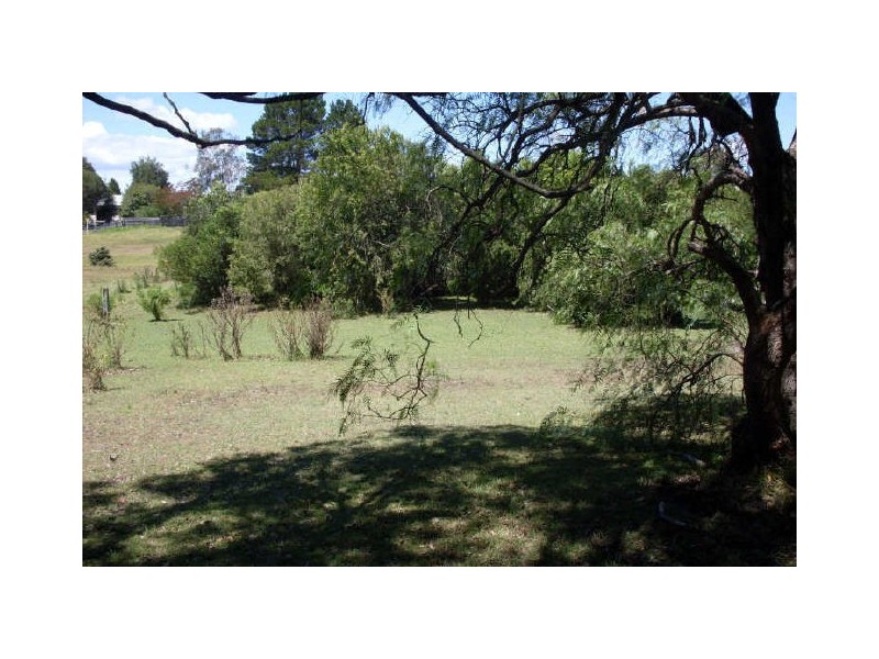 5 Campbell Street, Moruya NSW 2537