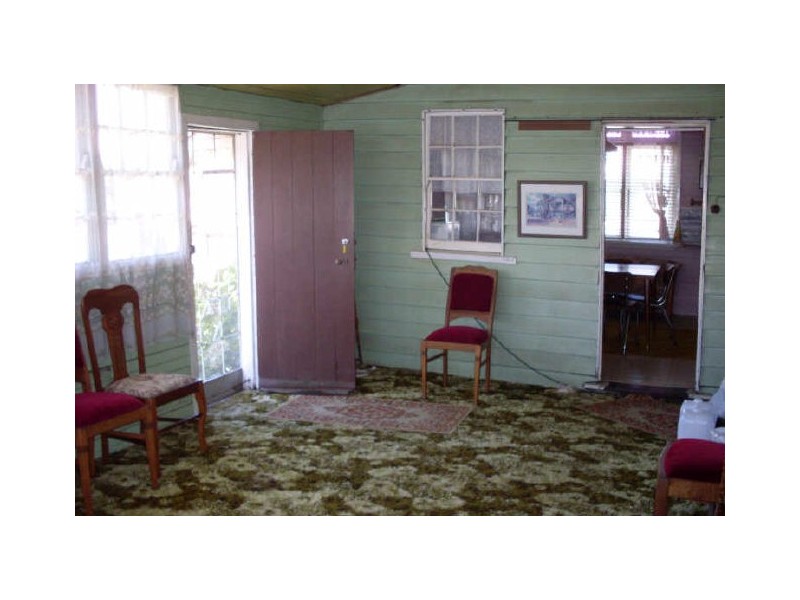 5 Campbell Street, Moruya NSW 2537