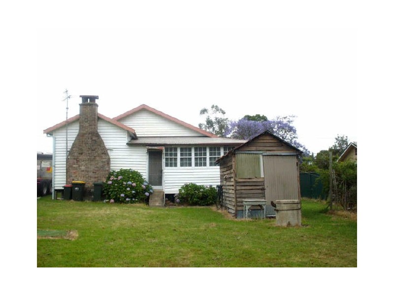 5 Campbell Street, Moruya NSW 2537