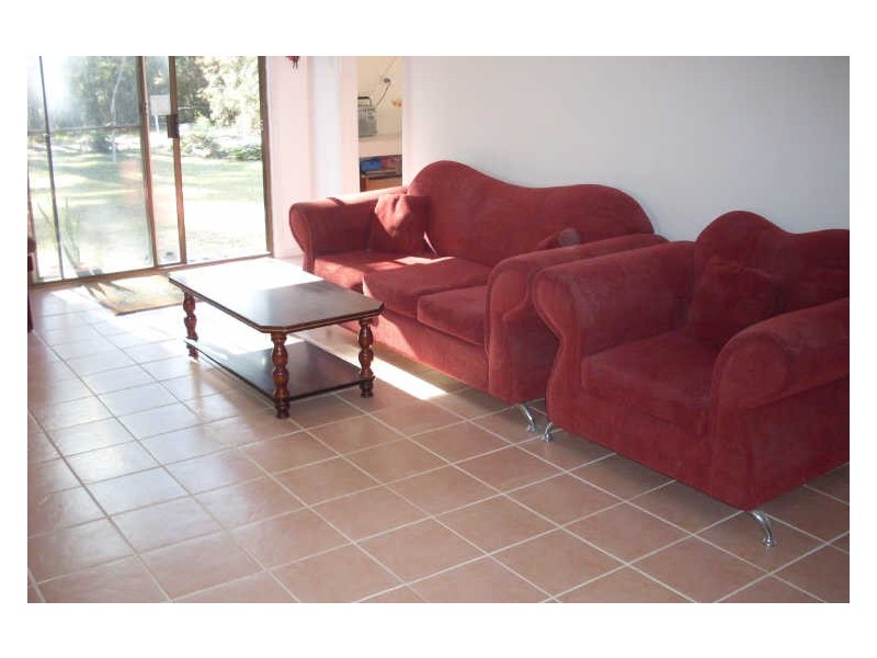 210 Percy Davis Drive, Moruya NSW 2537