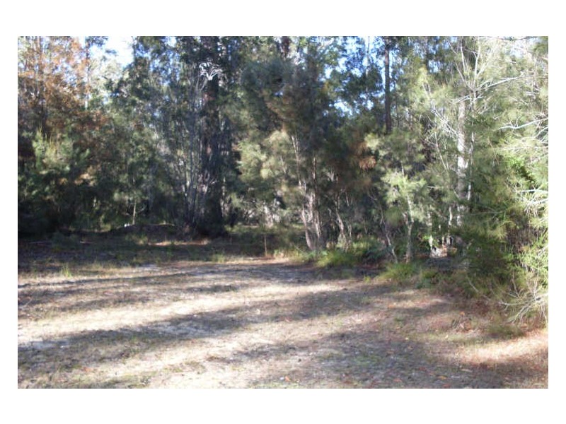 210 Percy Davis Drive, Moruya NSW 2537