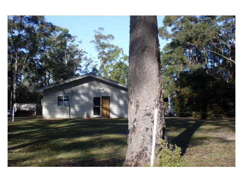 210 Percy Davis Drive, Moruya NSW 2537