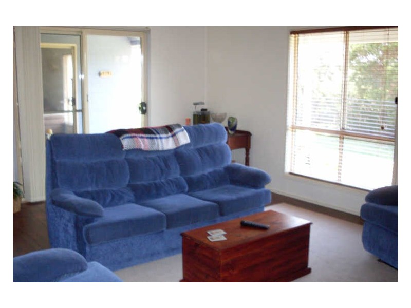 9 Otton Street, Moruya NSW 2537