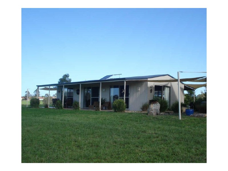 1 Riverwood Place, Moruya NSW 2537