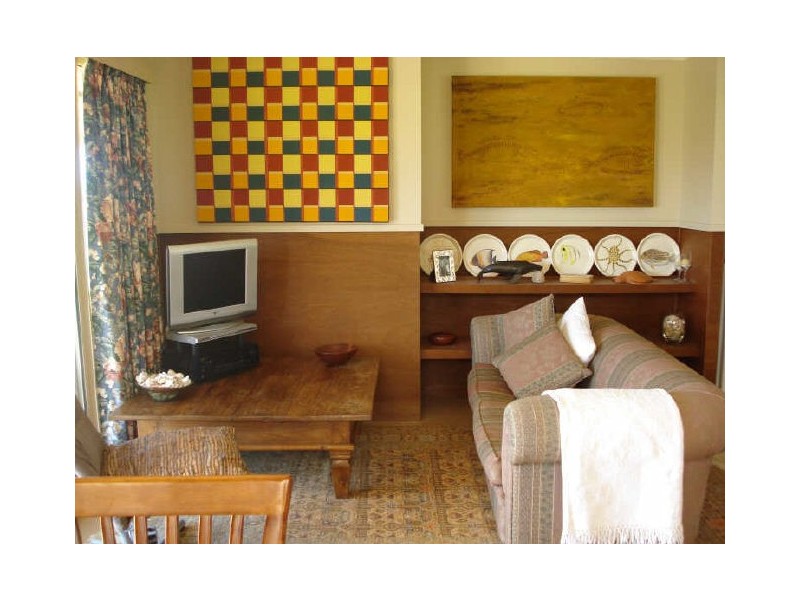 1 Riverwood Place, Moruya NSW 2537