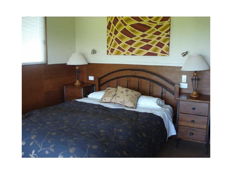 1 Riverwood Place, Moruya NSW 2537