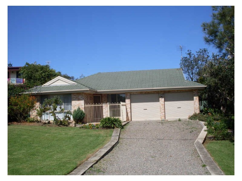 19 Long Point Rd, Potato Point NSW 2545