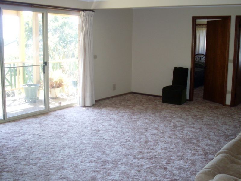 8 Davis Place, Moruya Heads NSW 2537