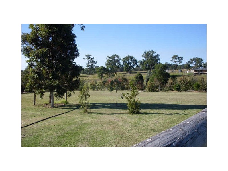 19 Yarimup Place, Moruya NSW 2537