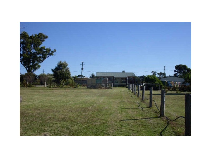 19 Yarimup Place, Moruya NSW 2537
