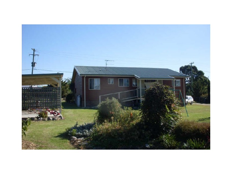 19 Yarimup Place, Moruya NSW 2537
