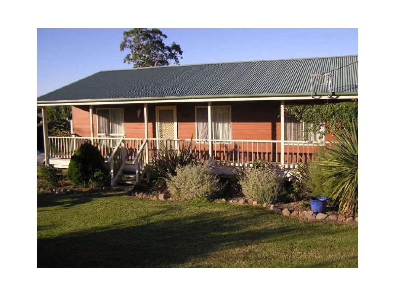 19 Yarimup Place, Moruya NSW 2537