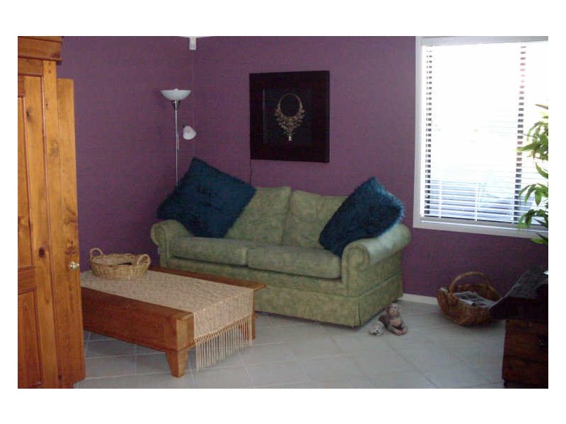 18 Cheddar Street, Moruya NSW 2537