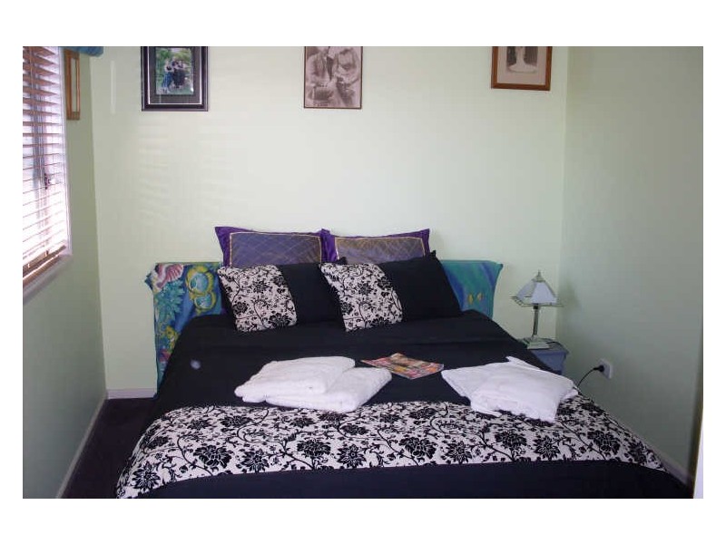 18 Cheddar Street, Moruya NSW 2537