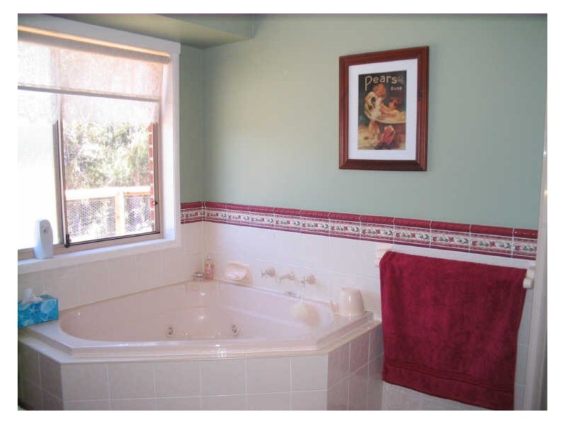 4280 Princes Highway, Turlinjah NSW 2537
