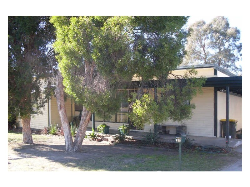 28 Haslingden Street, Moruya NSW 2537