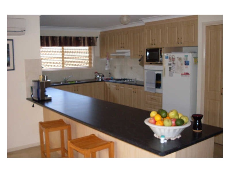 18 Panorama Parade, Moruya NSW 2537