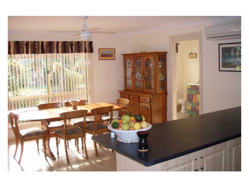 18 Panorama Parade, Moruya NSW 2537