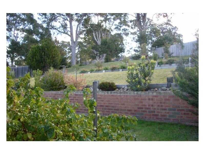 18 Panorama Parade, Moruya NSW 2537