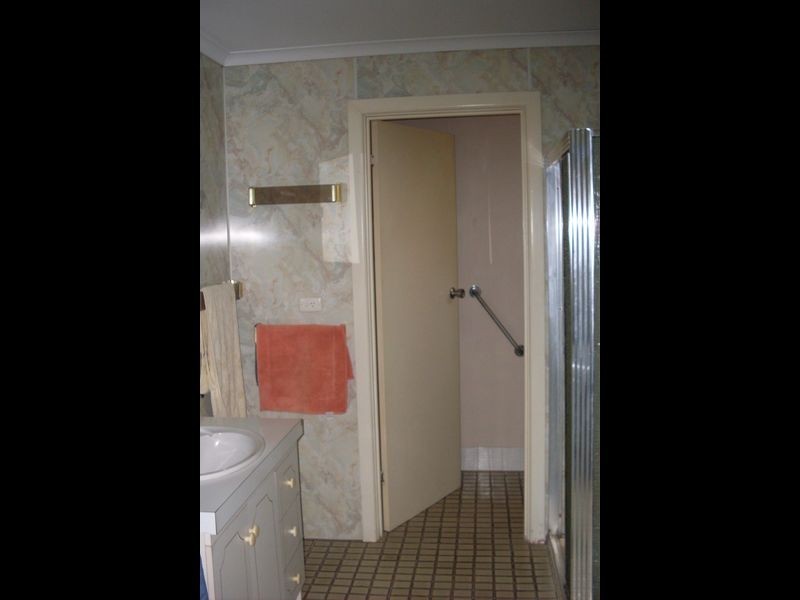 16 Moruya Street, Moruya NSW 2537