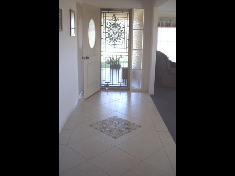 2 Shane Crescent, Bergalia NSW 2537